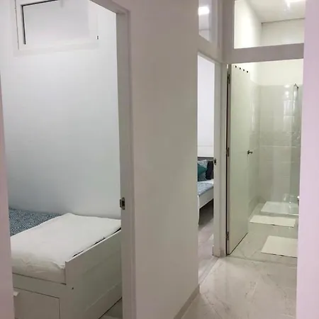 Panoramic Views @ Apartment Adel アパート *